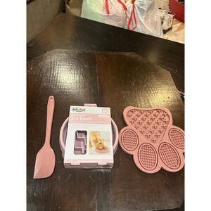 Unisex Outward Hound Pink Dog Slow Feeder Bowl & Lick Mat One Size